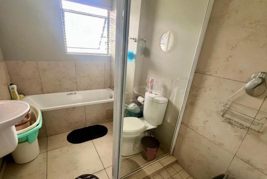 3 Bedroom Property for Sale in Nahoon Valley Park Eastern Cape